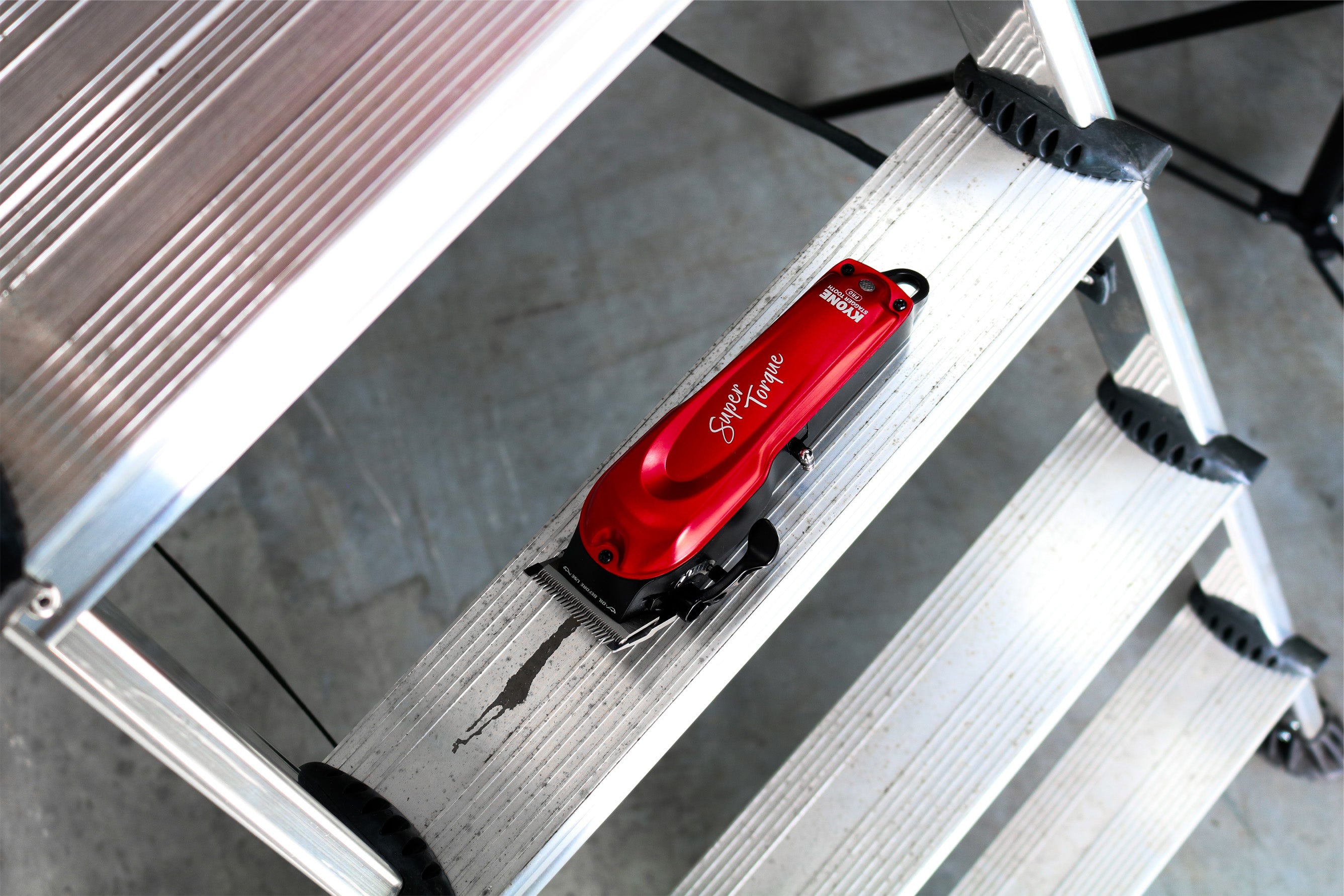 KYONE ULTIMA STAGGER TOOTH PRO CLIPPER - Webshop Kyone Clippers